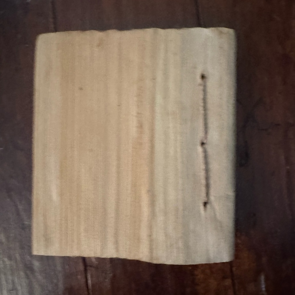 Handcrafted Leaf Design Journal - Picture 3 of 3